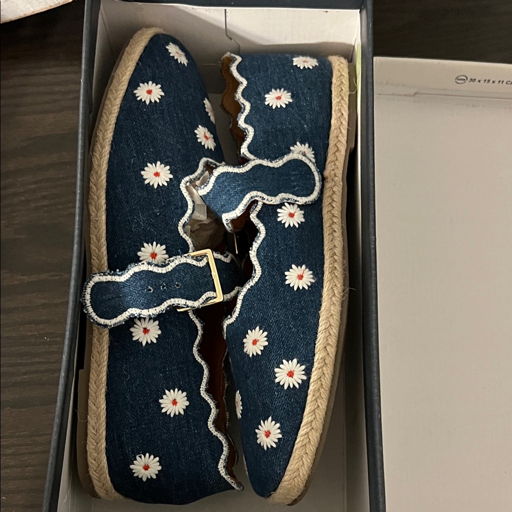 Anthropologie Denim Daisy Mary Jane Flats - Blue & White - Picture 3 of 5
